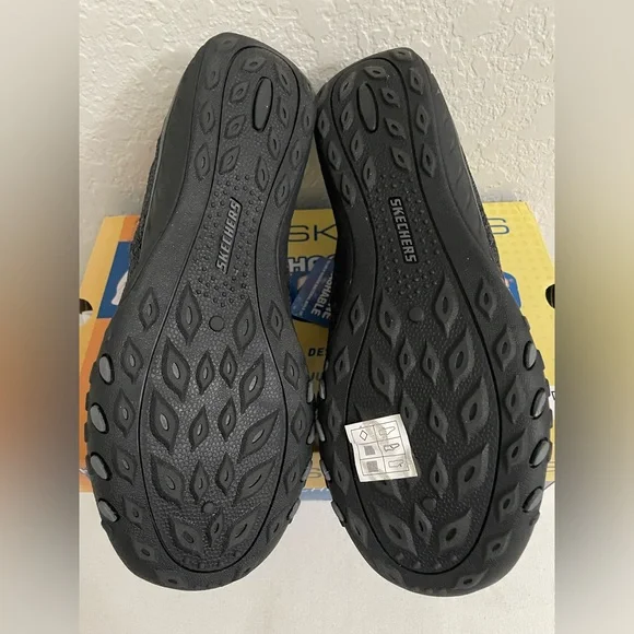 Skechers Breathe Easy Knitty Waves Hands Free Slip-ins Womens 7 Black (100762) - Picture 8 of 13